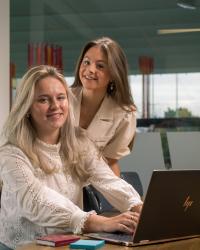 Financiële beroepen, handel, ICT, management support_dulon_college